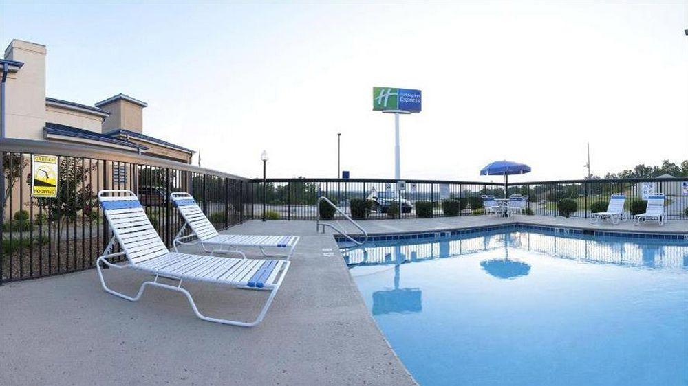 Holiday Inn Express Hurricane Mills Waverly By Ihg Exterior foto