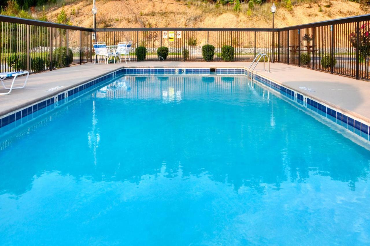 Holiday Inn Express Hurricane Mills Waverly By Ihg Exterior foto